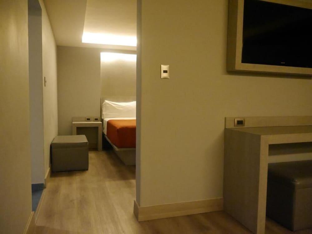 Hotel El Senador Mexico City
